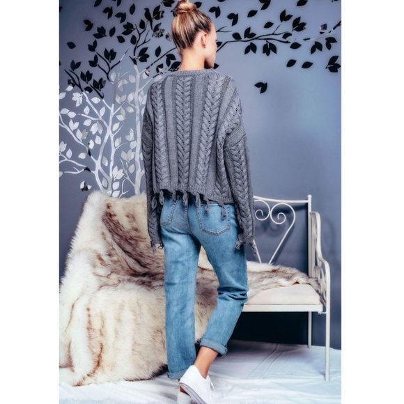 Chunky Cable Knit Sweater Destroyed Hem NWT - Picture 3 of 5